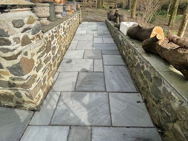 patio-cleaning-1-kireth-ai