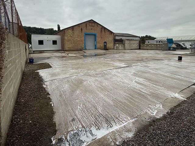 pressure-washing-15-kireth-ai