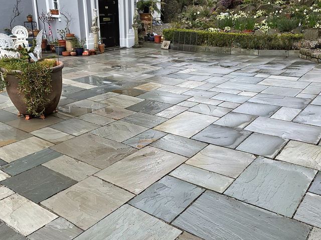 patio-cleaning-4-kireth-ai